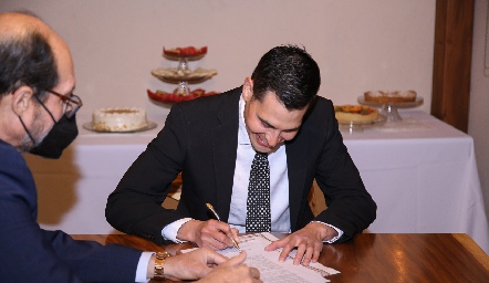  Tito Fernández.