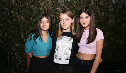  Sofia Anguiano, Anabella Mercado y Carmina Güemes.