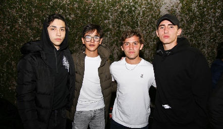  Alberto Ethernod, Pablo Díaz, Daniel Carreras y Agustín.