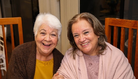  Socorro Domínguez y Rosa Martha Portales.