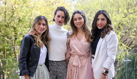  Conchita Stahl, Paola Alberú, Nayelli Maya y Ana Karen Ibarra.