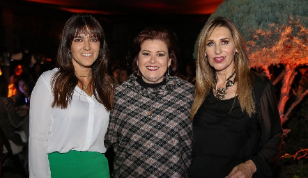 Mónica Moreno, Laura de Cadena y Mónica Celis.
