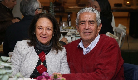  Bertha Maza y Fernando González.