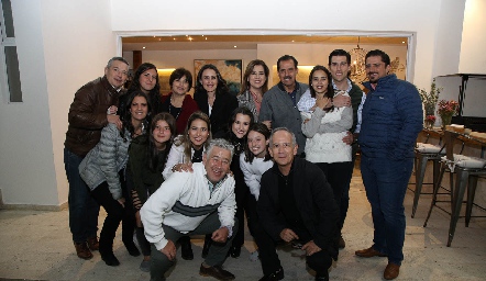 Despedida de solteros de Alberto Kasis y Bárbara Mejía.