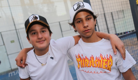  Luis y Mickey.