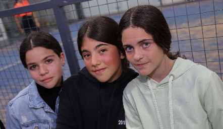  María Paula Vera, Valeria González y Constanza Fernandez.