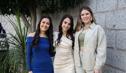  Sofía Cabrera, Fernanda Gouyonnet y Lourdes Robles.