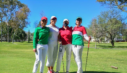 Lorena Torres,Blanca González, María Acebo y Paty González.