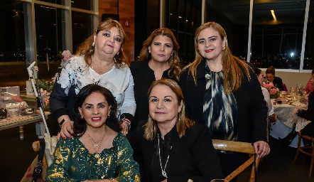  Maricarmen de Casillas, Lizeth Portilla de Azuara Laura de García, Esther Hernández y Tina de Romero.
