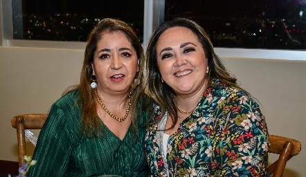  Sofía Carrillo y Mónica Luna.