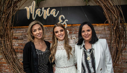  Martha Pría Kapetanis, María Palomar y Pilar Candia.