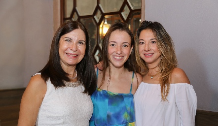  Mayú Cadena, Yolis Navarro y Yolanda Puga.