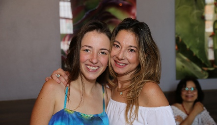  Yolis Navarro con su mamá Yolanda Puga.