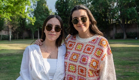 Andrea y Claudette Villasana Mahbub.