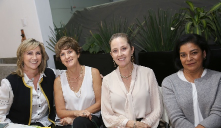  Maru Bárcena, Yusa Coulón, Lourdes Gutiérrez y Claudia Silos.