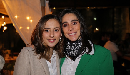  Sofía Prieto y Daniela Lavín.