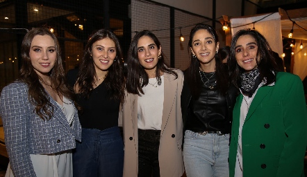  Paty De Antuñano, Lili Medina, Mariana Rodríguez, Isa Villanueva y Daniela Lavín.