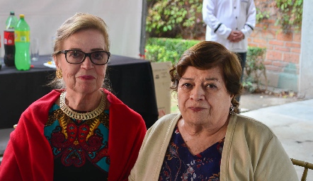 Rosa Elena Navarro y María de Loreto.