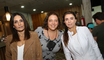  Claudia Artolózaga, Mariana Herrera y Lupita Mercado.