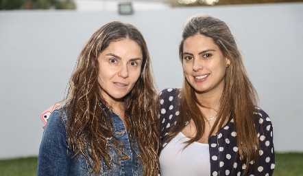  Claudia Pérez y Bárbara Berrones.
