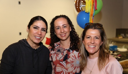  Marina Quintá, Liliana Suburi y Sofía Rueda.