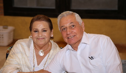  Pili Rangel y Gonzalo Anaya.