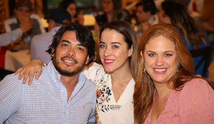 Mariano Nagore, Elba González y Elisa Bilet.