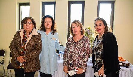  Carmelita Vázquez, Aida Palau, Patricia Villasuso y Lila González.