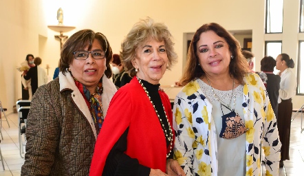 Carmelita Vázquez, Lucero Rosillo y Silvia Esparza.