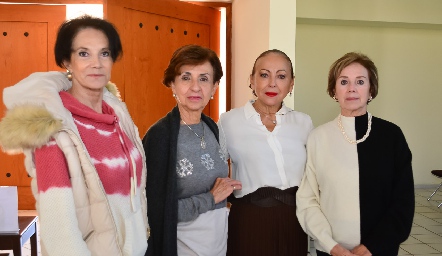  Leticia Nieto, LetyMartínez, Rebeca Konishi y Patricia nieto.
