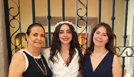  Dora Cabrera, Andrea Vázquez y Mary Araiza.