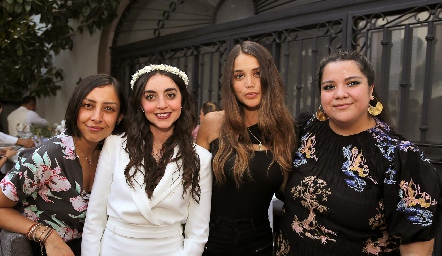 Alejandra Pulido, Andrea Vázquez, Lorena Alvarado y Carolina Hernández.