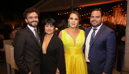  Jorge, Lizette, Pilar y Raúl.