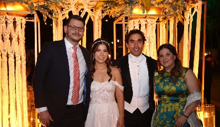  Oscar Zulé, Ivette Manzanilla, Jonathan Alonso Loredo y María José Cordero.