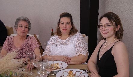  Luz María, Ana y Samantha.
