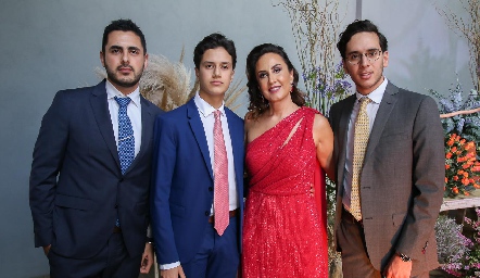  Jorge Chevaile, Santiago Chevaile, Verónica Zepeda y Juan Pablo Chevaile.