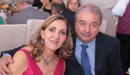  Mónica Alcalde y Federico Garza.