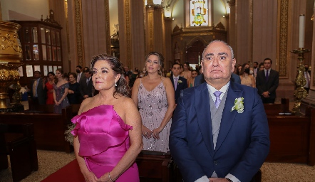 Beatriz Rojas y Roberto Zepeda, papás de la novia.