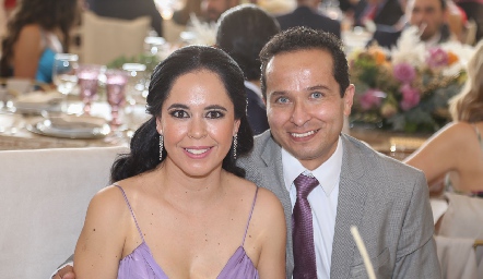  Alejandra Martínez y Gerardo López.