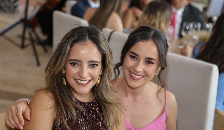  Isabela Torres y Nuria Ledezma.