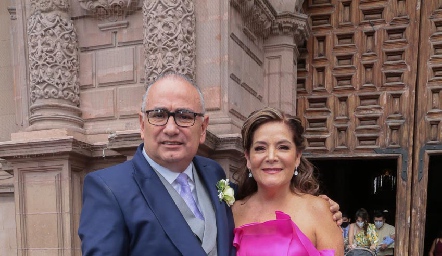  Roberto Zepeda y Beatriz Rojas, papás de Paola.