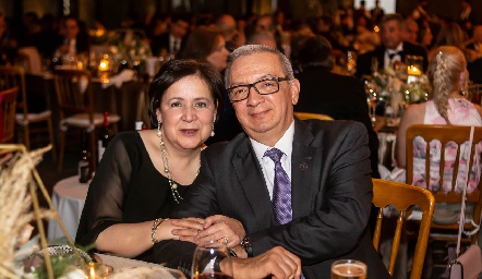  Cecilia González y Francisco Guerrero .