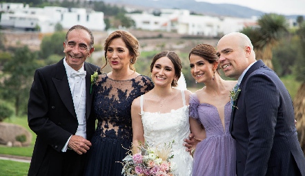  José, Mónica, Priscila, Mónica y Germán.