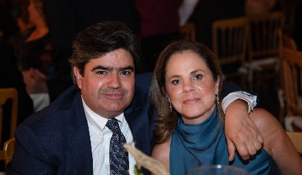  Francisco Leos y Patricia Fernández.