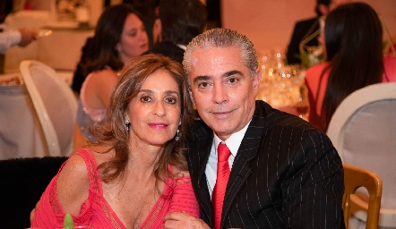  Mónica Gaviño y Gerardo Serrano.