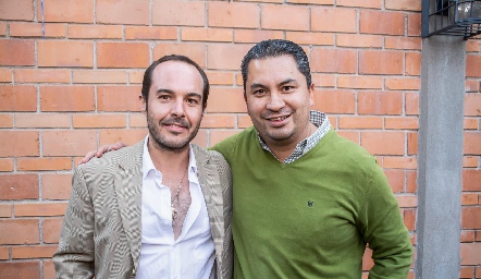  Santiago Zamanillo y Humberto Lee.
