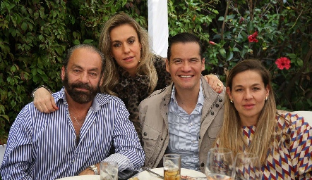  Oscar Torres, Mónica Torres, Sergio Zapata y Marcela Torres.