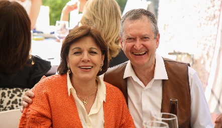  Pilar Soberón y Juan Urquiola.