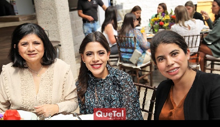  Norma Moreno, Cristina Monzón y Gema Rodríguez.