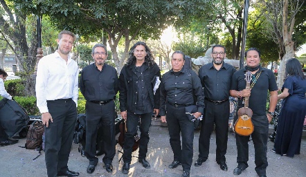  Grupo Arahui.